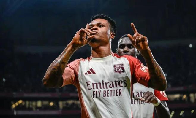 在周琦的案 在周琦的案