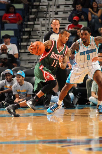 姆斯在进攻 姆斯在进攻