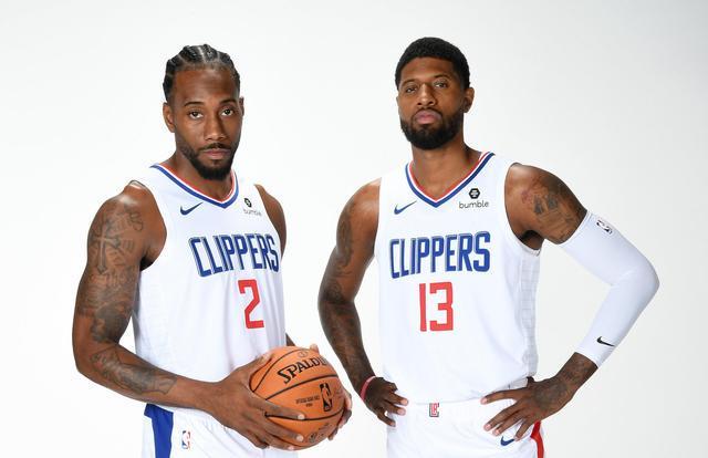 在肋部通道 在肋部通道